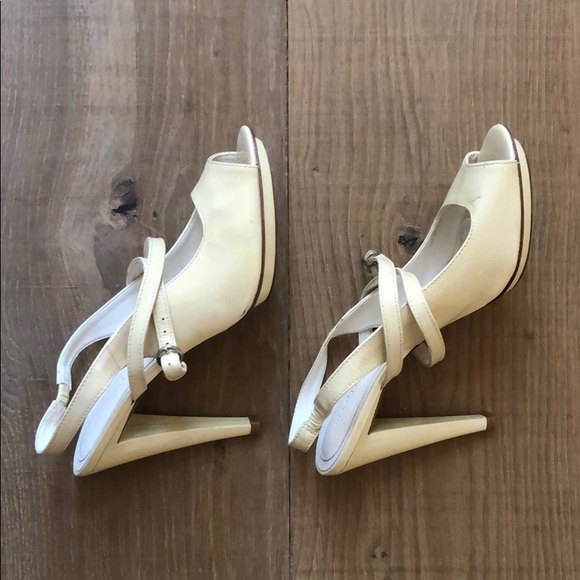 Jill Stuart Cream Leather Sandals Size 8 1/2 M - Picture 6 of 7
